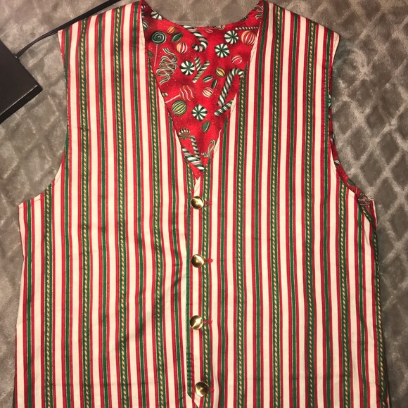 Reversible Christmas Vest - Picture 3 of 4